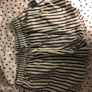 NWT navy blue and white target shorts